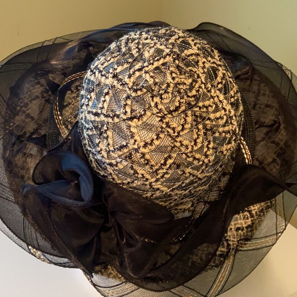 Really Cute Lite and Airy Dress / Chuch Hat main image 5